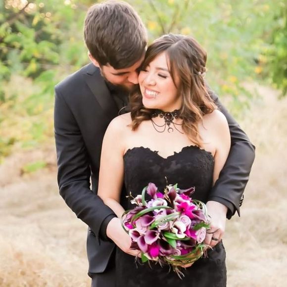 Meet your Posher, Andi - Picture 1 of 1